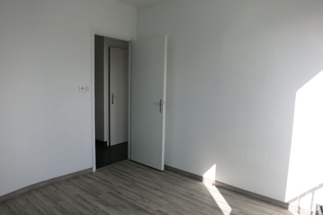 Afficher la photo en grand Appartement F3 à louer - 3 pièces - 73.86 m2 - MONTLUCON - 03 - AUVERGNE - Century 21 Pasquet Immobilier