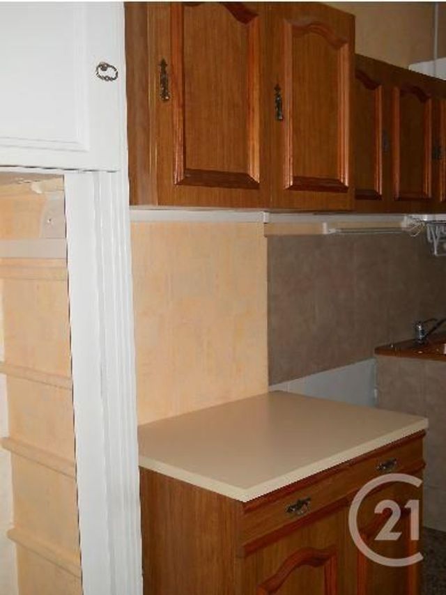 Afficher la photo en grand Appartement F3 à louer - 3 pièces - 55.95 m2 - MONTLUCON - 03 - AUVERGNE - Century 21 Pasquet Immobilier
