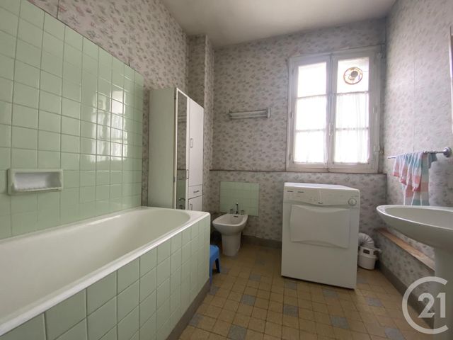 Afficher la photo en grand maison à vendre - 7 pièces - 141.0 m2 - MONTLUCON - 03 - AUVERGNE - Century 21 Pasquet Immobilier