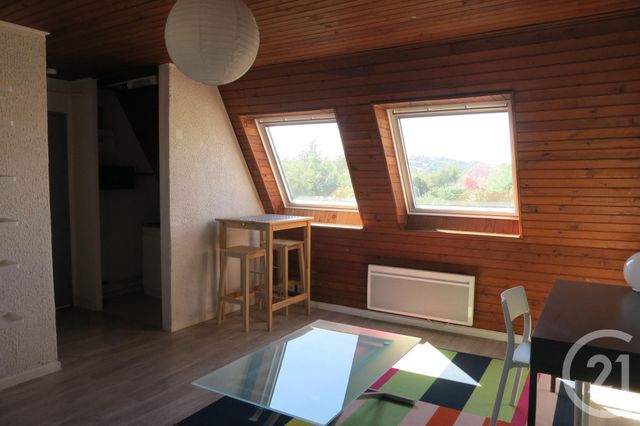 Afficher la photo en grand Appartement F1 à louer - 1 pièce - 23.0 m2 - DESERTINES - 03 - AUVERGNE - Century 21 Pasquet Immobilier