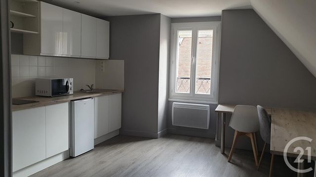 Afficher la photo en grand Studio à louer - 1 pièce - 22.35 m2 - MONTLUCON - 03 - AUVERGNE - Century 21 Pasquet Immobilier