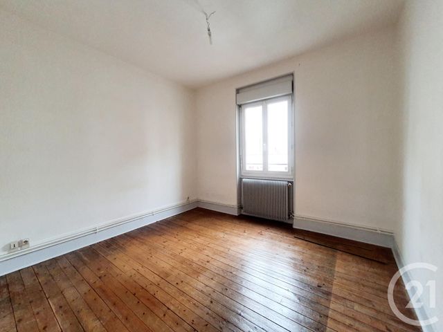 Afficher la photo en grand Appartement F3 à vendre - 4 pièces - 61.0 m2 - MONTLUCON - 03 - AUVERGNE - Century 21 Pasquet Immobilier