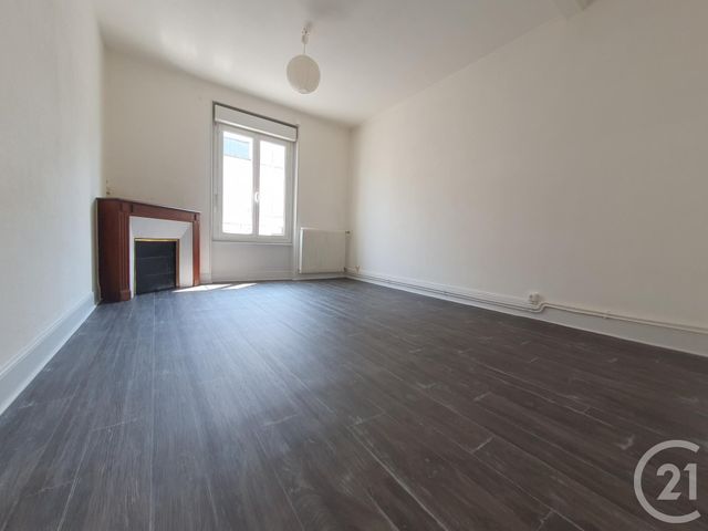 Afficher la photo en grand Appartement F3 à vendre - 4 pièces - 61.0 m2 - MONTLUCON - 03 - AUVERGNE - Century 21 Pasquet Immobilier