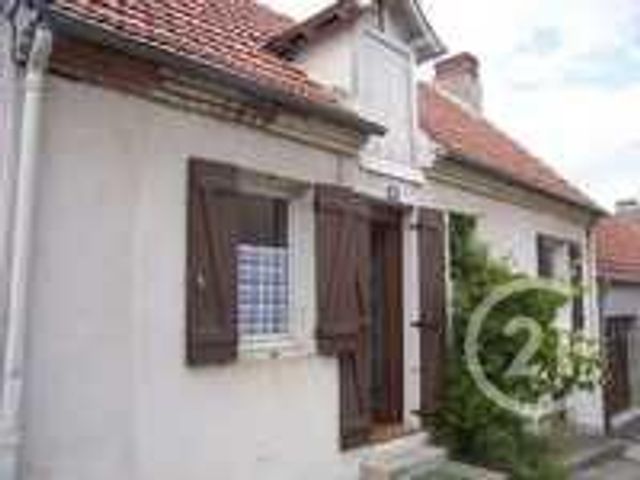 Maison à louer NERIS LES BAINS
