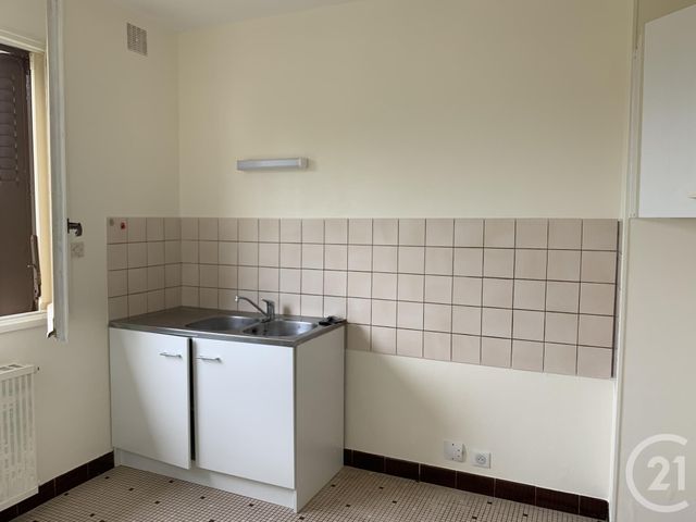 Afficher la photo en grand maison à louer - 11 pièces - 89.0 m2 - MONTLUCON - 03 - AUVERGNE - Century 21 Pasquet Immobilier