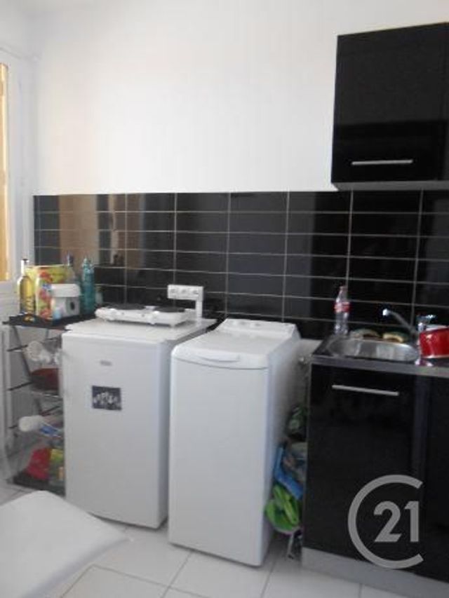 Afficher la photo en grand Appartement F1 à louer - 1 pièce - 25.9 m2 - MONTLUCON - 03 - AUVERGNE - Century 21 Pasquet Immobilier