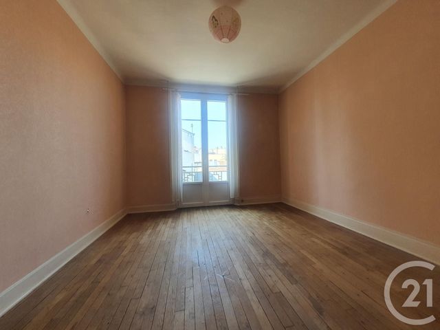 Afficher la photo en grand Appartement F3 à vendre - 5 pièces - 82.0 m2 - MONTLUCON - 03 - AUVERGNE - Century 21 Pasquet Immobilier