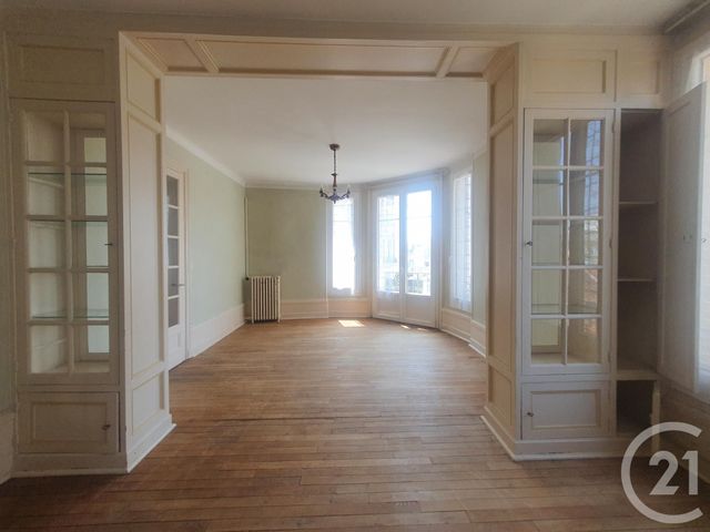 Afficher la photo en grand Appartement F3 à vendre - 5 pièces - 82.0 m2 - MONTLUCON - 03 - AUVERGNE - Century 21 Pasquet Immobilier