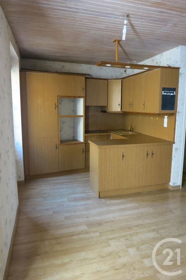 Appartement F2 à louer - 2 pièces - 40.0 m2 - MONTLUCON - 03 - AUVERGNE - Century 21 Pasquet Immobilier