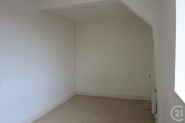 Afficher la photo en grand Appartement F1 à louer - 1 pièce - 30.0 m2 - MONTLUCON - 03 - AUVERGNE - Century 21 Pasquet Immobilier
