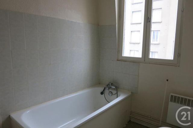 Afficher la photo en grand Appartement F1 à louer - 1 pièce - 30.0 m2 - MONTLUCON - 03 - AUVERGNE - Century 21 Pasquet Immobilier