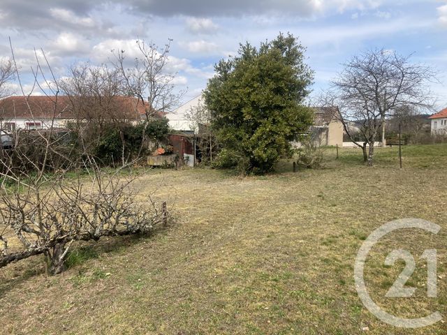 terrain à vendre - 749.0 m2 - MONTLUCON - 03 - AUVERGNE - Century 21 Pasquet Immobilier