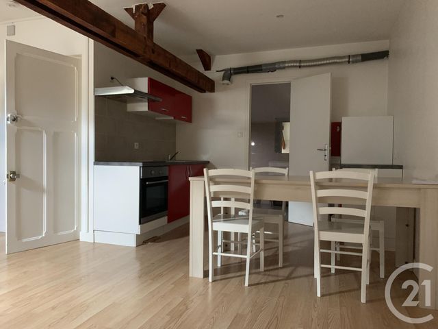 Studio à louer - 1 pièce - 26.5 m2 - MONTLUCON - 03 - AUVERGNE - Century 21 Pasquet Immobilier