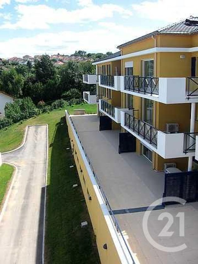 Appartement F2 à louer - 2 pièces - 35.7 m2 - MONTLUCON - 03 - AUVERGNE - Century 21 Pasquet Immobilier