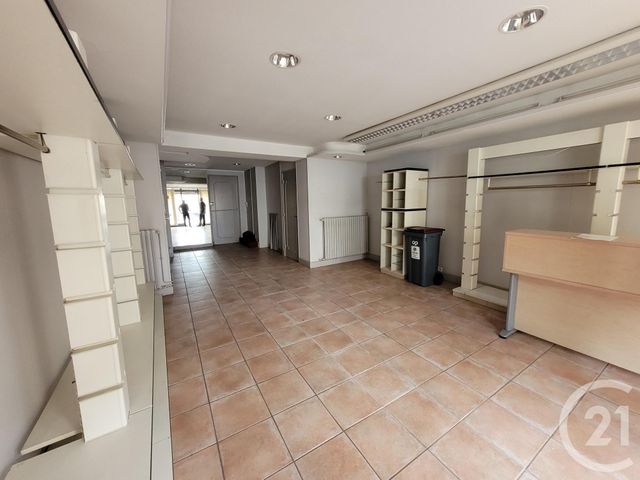 commerce à louer - 45.0 m2 - MONTLUCON - 03 - AUVERGNE - Century 21 Pasquet Immobilier