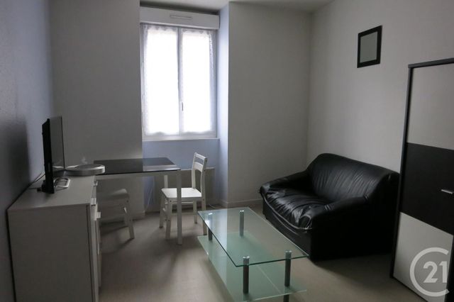Appartement F2 à louer - 2 pièces - 30.0 m2 - MONTLUCON - 03 - AUVERGNE - Century 21 Pasquet Immobilier