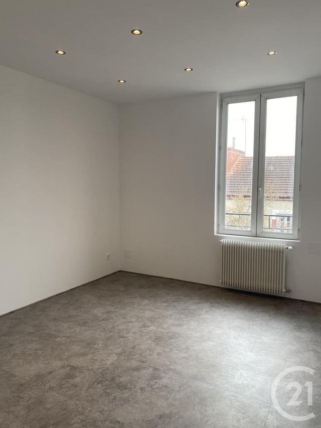 immeuble - MONTLUCON - 03