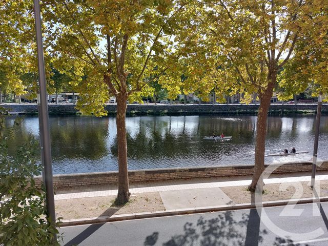 Appartement F3 à vendre - 3 pièces - 64.85 m2 - MONTLUCON - 03 - AUVERGNE - Century 21 Pasquet Immobilier