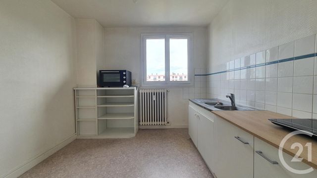 Afficher la photo en grand Appartement F3 à vendre - 4 pièces - 65.62 m2 - MONTLUCON - 03 - AUVERGNE - Century 21 Pasquet Immobilier