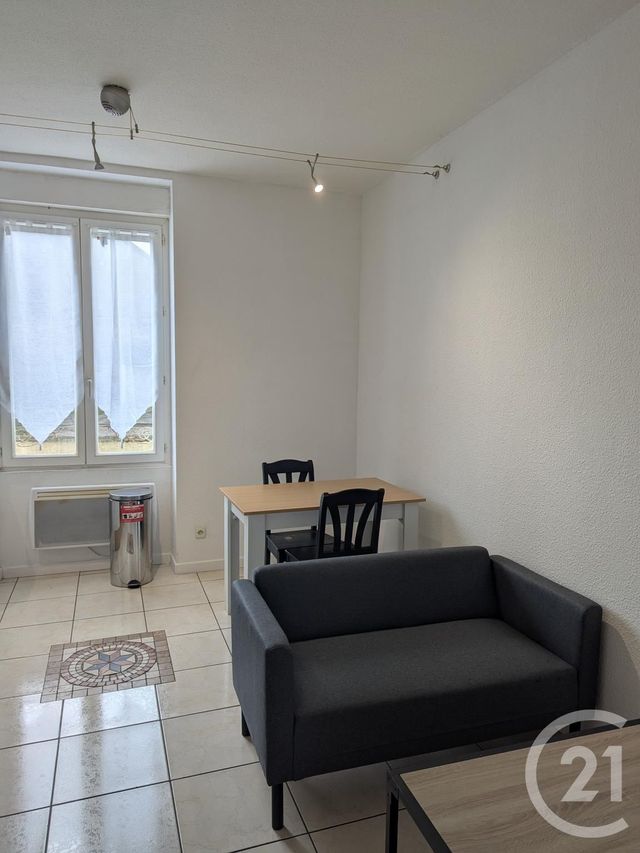 Appartement F1 bis à louer - 2 pièces - 39.95 m2 - MONTLUCON - 03 - AUVERGNE - Century 21 Pasquet Immobilier