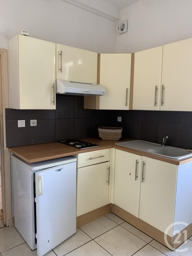 Appartement F1 bis à louer - 2 pièces - 39.95 m2 - MONTLUCON - 03 - AUVERGNE - Century 21 Pasquet Immobilier