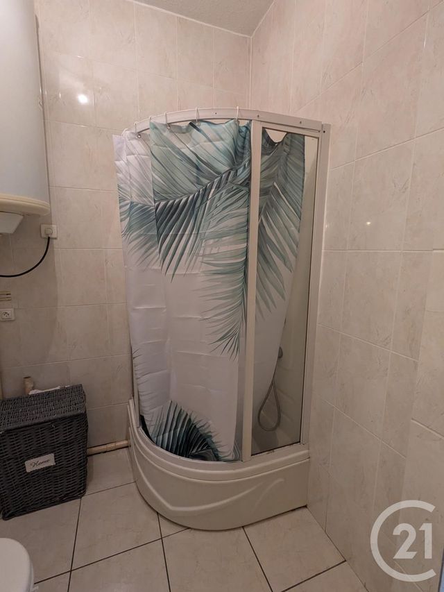 Appartement F1 bis à louer - 2 pièces - 39.95 m2 - MONTLUCON - 03 - AUVERGNE - Century 21 Pasquet Immobilier