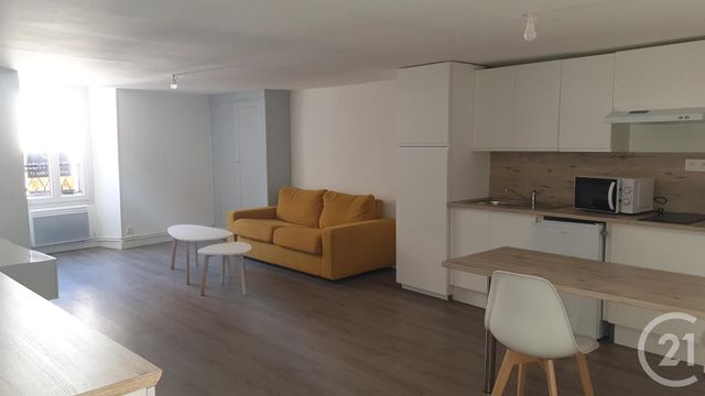 Appartement T2 à louer - 2 pièces - 52.24 m2 - MONTLUCON - 03 - AUVERGNE - Century 21 Pasquet Immobilier