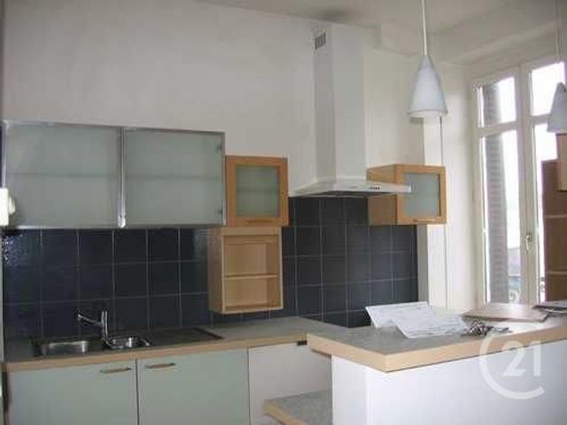 Appartement F4 à louer - 4 pièces - 97.0 m2 - MONTLUCON - 03 - AUVERGNE - Century 21 Pasquet Immobilier