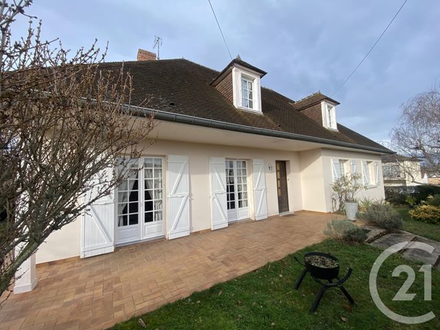 maison à vendre - 8 pièces - 147.0 m2 - DOMERAT - 03 - AUVERGNE - Century 21 Pasquet Immobilier