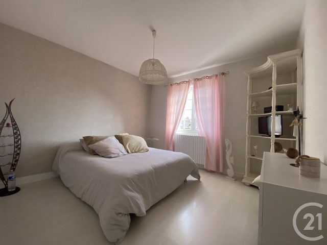 maison à vendre - 8 pièces - 147.0 m2 - DOMERAT - 03 - AUVERGNE - Century 21 Pasquet Immobilier