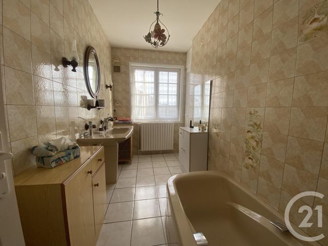 maison à vendre - 8 pièces - 147.0 m2 - DOMERAT - 03 - AUVERGNE - Century 21 Pasquet Immobilier