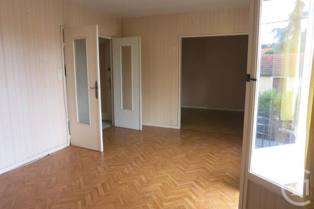 Appartement F3 à vendre - 3 pièces - 71.52 m2 - DESERTINES - 03 - AUVERGNE - Century 21 Pasquet Immobilier