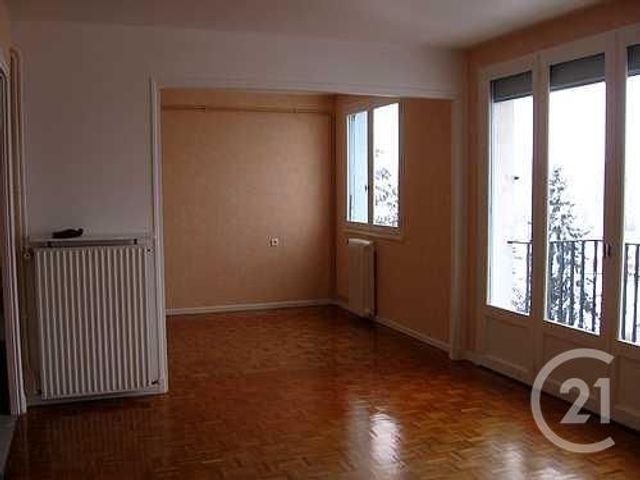 Appartement F3 à vendre - 4 pièces - 65.0 m2 - 03 - AUVERGNE - Century 21 Pasquet Immobilier