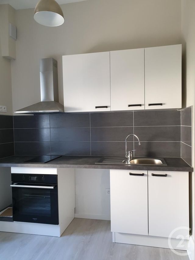Appartement F2 à louer - 2 pièces - 47.0 m2 - MONTLUCON - 03 - AUVERGNE - Century 21 Pasquet Immobilier