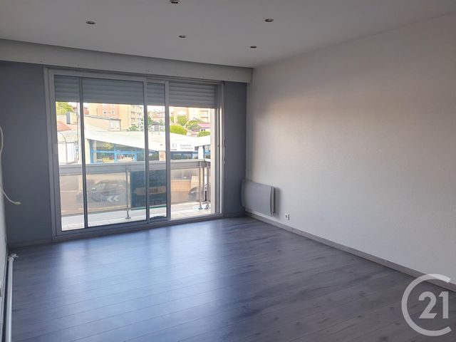 Appartement F2 à louer - 2 pièces - 44.0 m2 - MONTLUCON - 03 - AUVERGNE - Century 21 Pasquet Immobilier