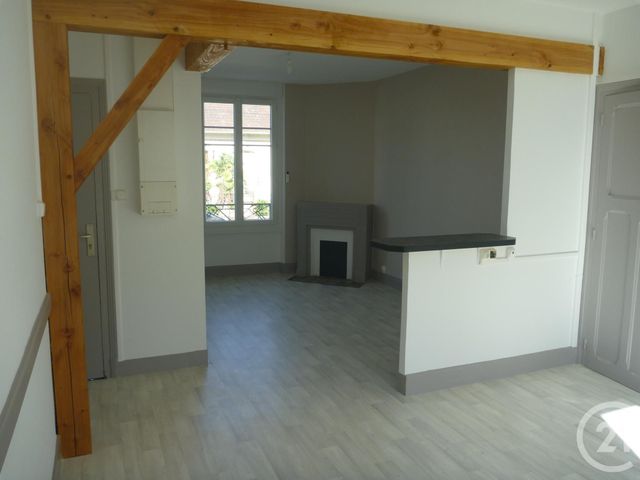 Appartement F3 à louer - 3 pièces - 57.0 m2 - MONTLUCON - 03 - AUVERGNE - Century 21 Pasquet Immobilier