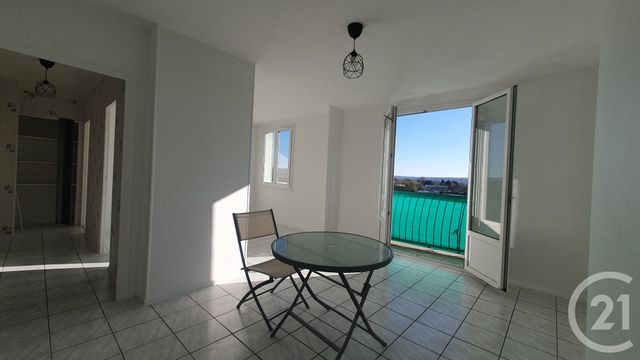 Appartement F3 à vendre - 4 pièces - 63.0 m2 - MONTLUCON - 03 - AUVERGNE - Century 21 Pasquet Immobilier
