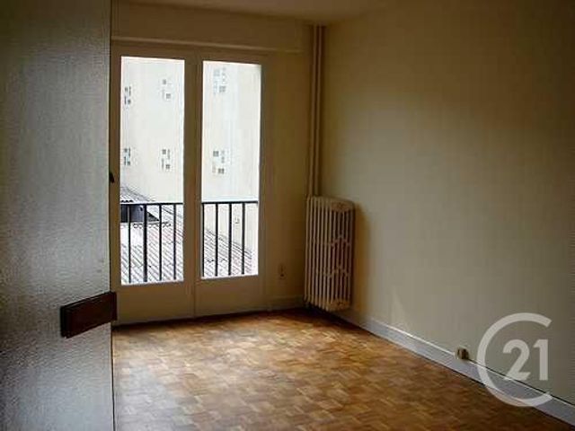 Appartement F2 à vendre - 2 pièces - 45.9 m2 - MONTLUCON - 03 - AUVERGNE - Century 21 Pasquet Immobilier