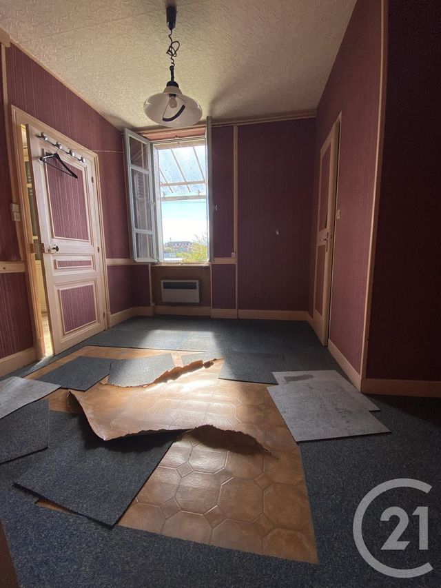 Afficher la photo en grand immeuble à vendre - 150.0 m2 - MONTLUCON - 03 - AUVERGNE - Century 21 Pasquet Immobilier