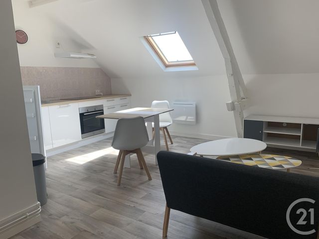 Appartement F1 à louer - 1 pièce - 22.0 m2 - MONTLUCON - 03 - AUVERGNE - Century 21 Pasquet Immobilier