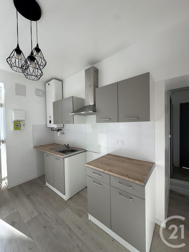 maison à louer - 1 pièce - 65.54 m2 - NERIS LES BAINS - 03 - AUVERGNE - Century 21 Pasquet Immobilier