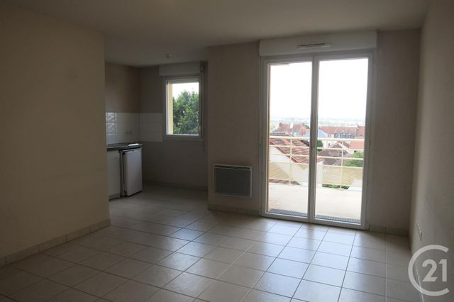 Appartement à louer - 2 pièces - 45.24 m2 - MONTLUCON - 03 - AUVERGNE - Century 21 Pasquet Immobilier