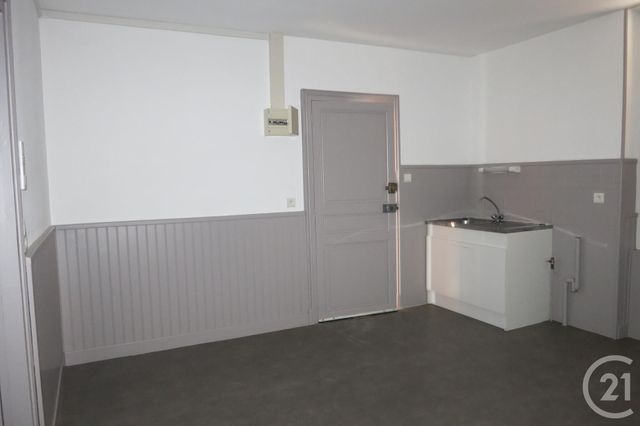 Afficher la photo en grand immeuble à vendre - 140.0 m2 - MONTLUCON - 03 - AUVERGNE - Century 21 Pasquet Immobilier