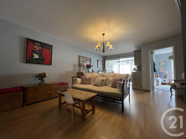 Appartement F3 à vendre - 3 pièces - 110.43 m2 - MONTLUCON - 03 - AUVERGNE - Century 21 Pasquet Immobilier