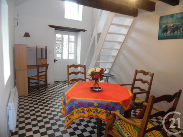 maison à louer - 2 pièces - 35.0 m2 - ARCHIGNAT - 03 - AUVERGNE - Century 21 Pasquet Immobilier