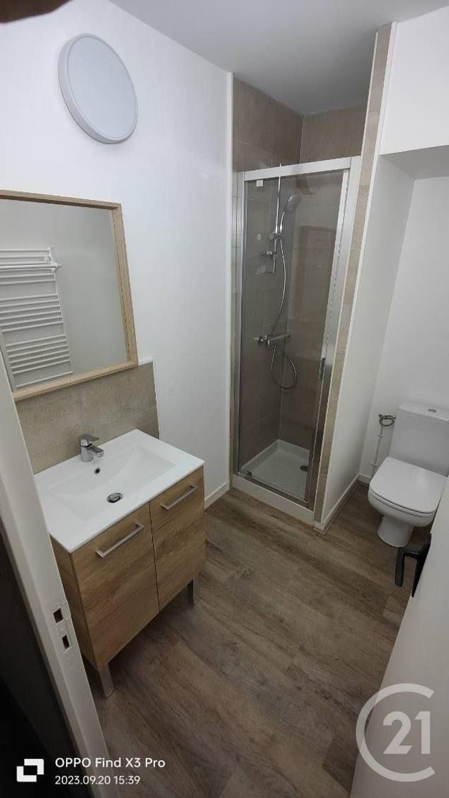 Appartement Studio à louer - 1 pièce - 30.0 m2 - MONTLUCON - 03 - AUVERGNE - Century 21 Pasquet Immobilier