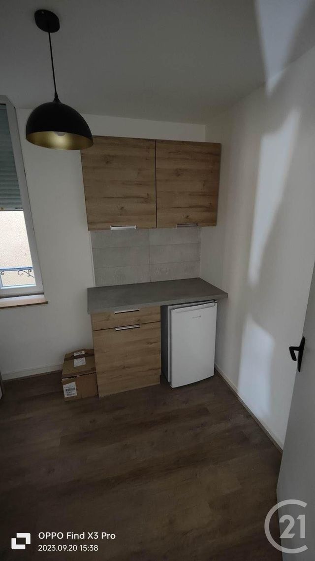 Appartement Studio à louer - 1 pièce - 30.0 m2 - MONTLUCON - 03 - AUVERGNE - Century 21 Pasquet Immobilier