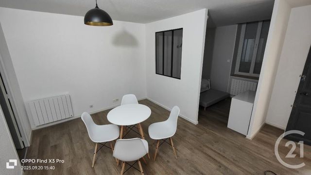 Appartement Studio à louer - 1 pièce - 30.0 m2 - MONTLUCON - 03 - AUVERGNE - Century 21 Pasquet Immobilier