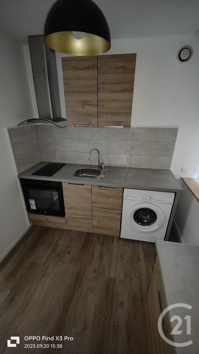 Appartement Studio à louer - 1 pièce - 30.0 m2 - MONTLUCON - 03 - AUVERGNE - Century 21 Pasquet Immobilier