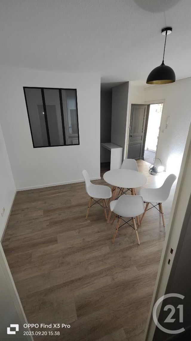 Appartement Studio à louer - 1 pièce - 30.0 m2 - MONTLUCON - 03 - AUVERGNE - Century 21 Pasquet Immobilier